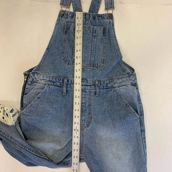 Nature Denim Women's Tapered Distressed Light Denim Overalls Size M NWT - Picture 13 of 14
